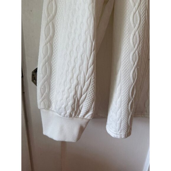 Sweater Women’s size X – large white knit design - Picture 3 of 10